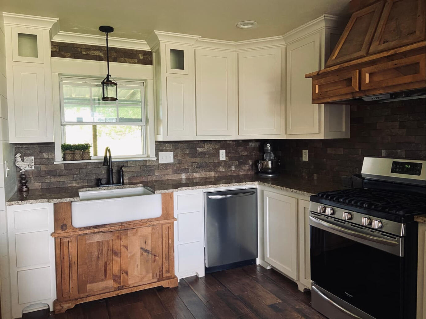 Isaac's Custom Cabinets